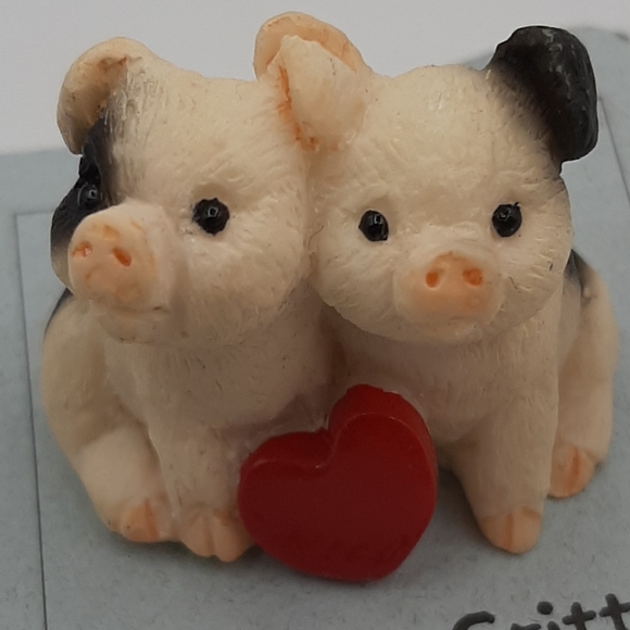 Vintage Miniature Pig Couple Itty Bitty Critters United Design 1997 1.5" Tall - Picture 5 of 6